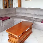 Piscine - Maison De Famille - 6 Personnes *