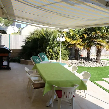 Piscine - Maison De Famille - 6 Personnes * 勒宝利古恩